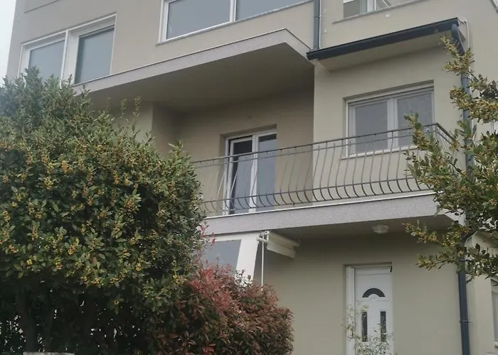 Apartments Mirta