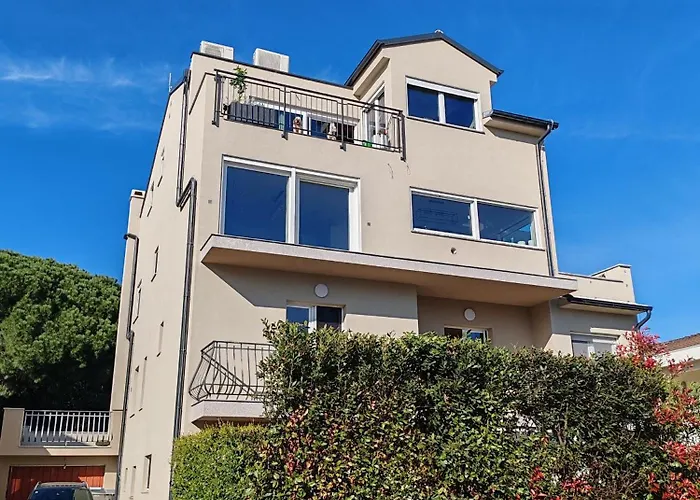 Apartments Mirta